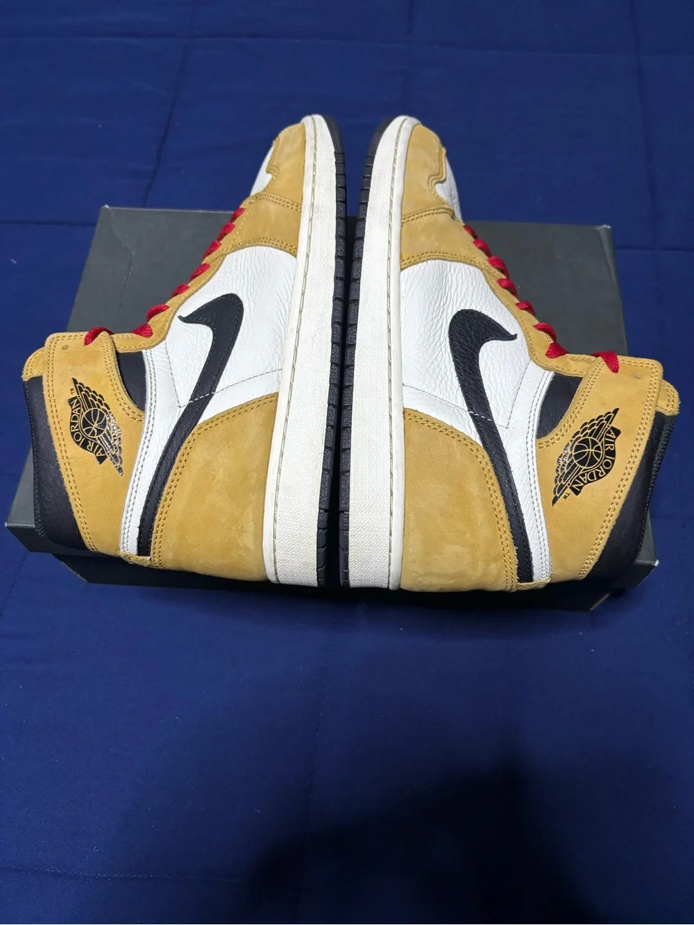 Jordan 1 Retro High OG Rookie of the Year Size 10.5